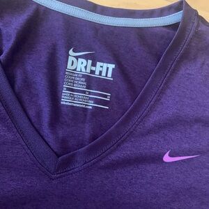 NWOT Dri-Fit Tee: Nike